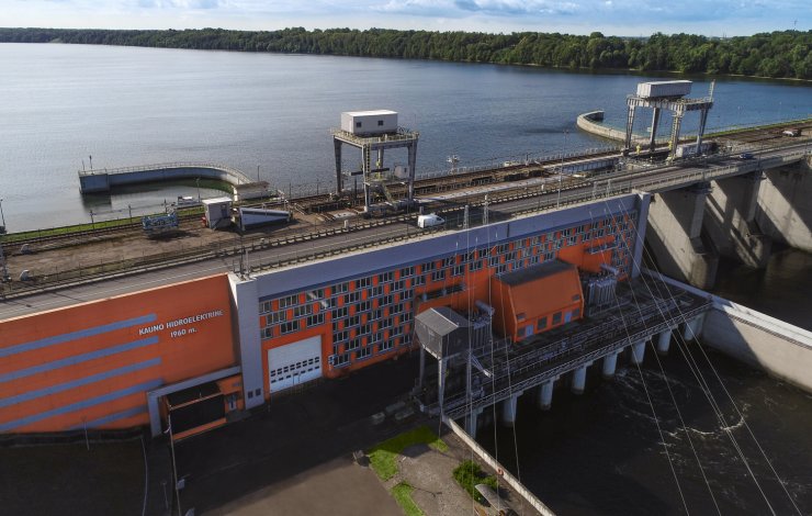 Didėjant Nemuno debitui, Kauno hidroelektrinė didina elektros energijos gamybą